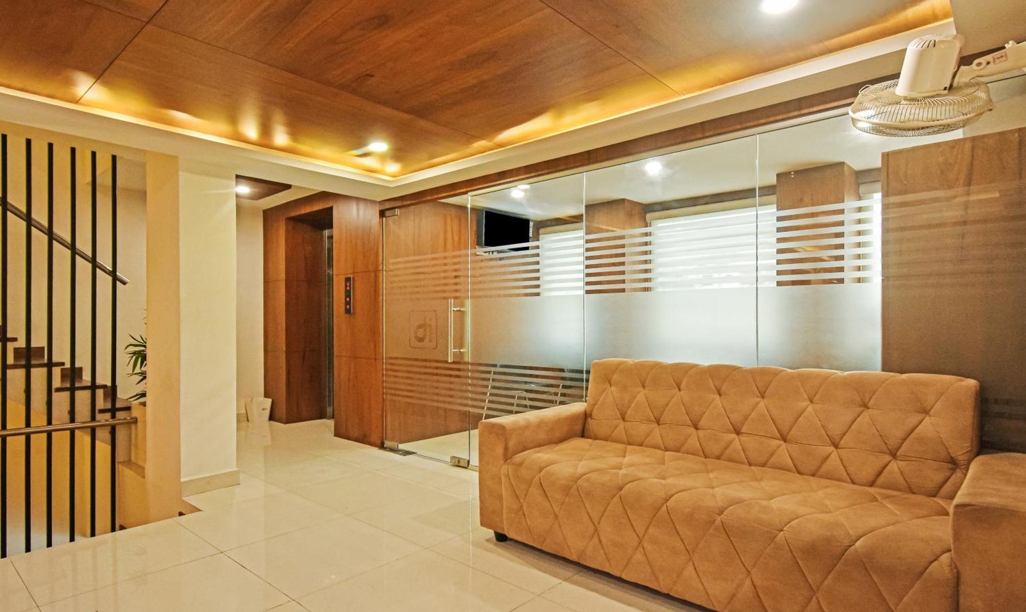 צ'נאי Itsy Hotels Deluxe Inn מראה חיצוני תמונה
