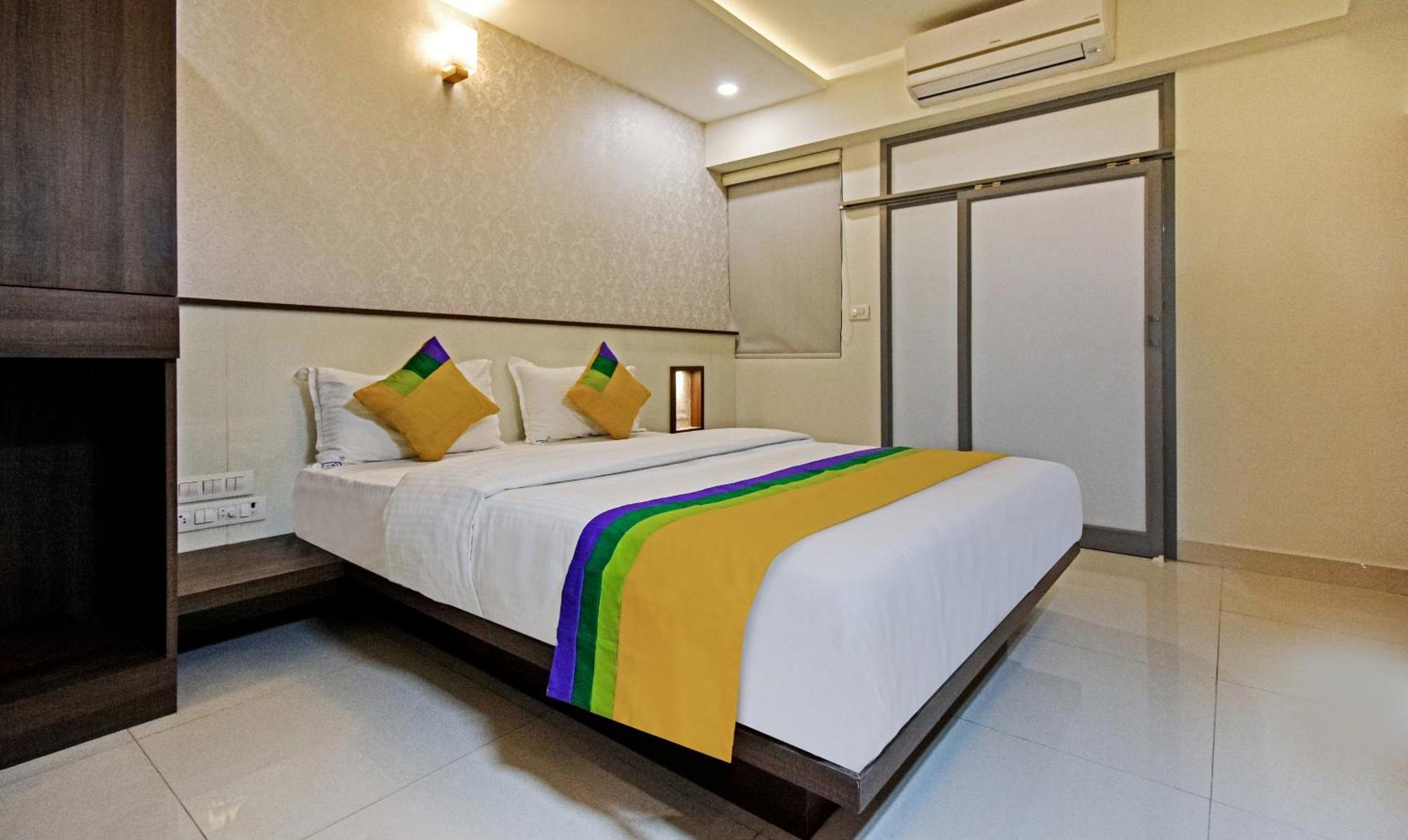 צ'נאי Itsy Hotels Deluxe Inn מראה חיצוני תמונה