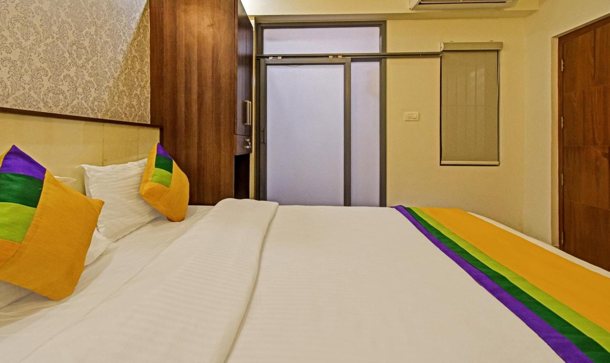 צ'נאי Itsy Hotels Deluxe Inn מראה חיצוני תמונה